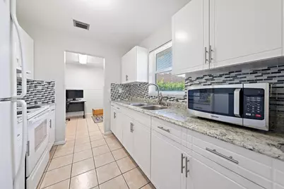 1615 S N Street, Lake Worth, FL 33460 - Photo 8