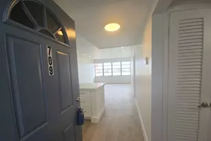 18555 NE 14th Ave, Miami, FL 33179 - Photo 1