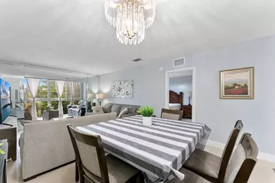 7807 Golf Cir Drive #305, Margate, FL 33063 - Photo 12
