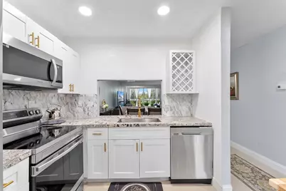 7807 Golf Cir Drive #305, Margate, FL 33063 - Photo 14