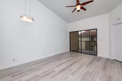 5590 Courtyard Drive, Margate, FL 33063 - Photo 12