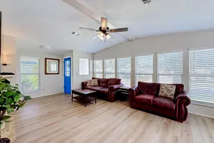 910 Orchid St, Lady Lake, FL 32159 - Photo 6