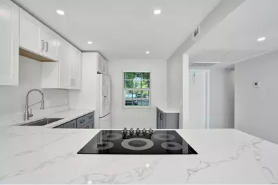 575 Oaks Lane #104, Pompano Beach, FL 33069 - Photo 14