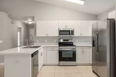241 12th Street SW, Vero Beach, FL 32962 - Photo 6