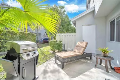 4734 SW 13th Place, Deerfield Beach, FL 33442 - Photo 8