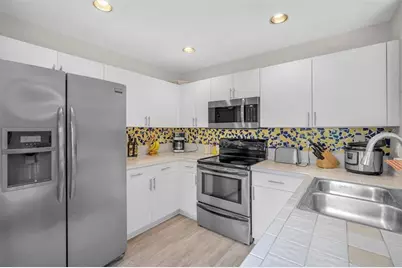 4734 SW 13th Place, Deerfield Beach, FL 33442 - Photo 4