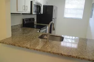 835 NW 103rd Terrace, Pembroke Pines, FL 33026 - Photo 2