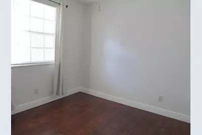 835 NW 103rd Terrace, Pembroke Pines, FL 33026 - Photo 12