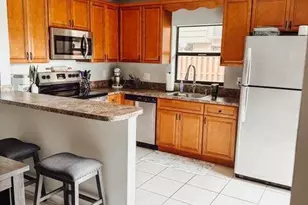 1402 Nebraska Ave, Fort Pierce, FL 34950 - Photo 4