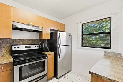 3199 Foxcroft Road #304, Miramar, FL 33025 - Photo 6