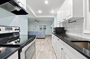 410 S L St, Lake Worth Beach, FL 33460 - Photo 10
