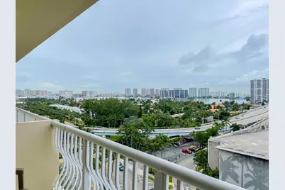 19201 Collins Avenue #1034, Sunny Isles Beach, FL 33160 - Photo 1
