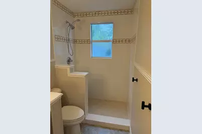 176 E 24th Street, Riviera Beach, FL 33404 - Photo 12