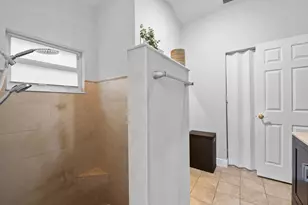 875 NW 83rd Dr, Coral Springs, FL 33071 - Photo 18