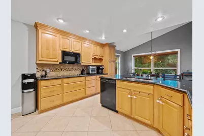 875 NW 83rd Drive, Coral Springs, FL 33071 - Photo 12