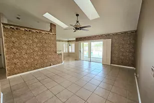 909 SW Lake Charles Cir, Port Saint Lucie, FL 34986 - Photo 18