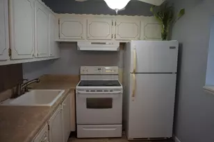 202 Andover H, West Palm Beach, FL 33417 - Photo 2