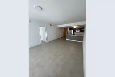 488 NE 18th Street #2106, Miami, FL 33132 - Photo 2