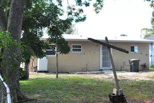 1106 N 22nd St, Fort Pierce, FL 34950 - Photo 4