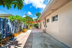 3697 NE 16th Ave, Oakland Park, FL 33334 - Photo 56
