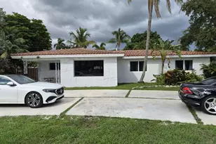 1155 Buchanan St, Hollywood, FL 33019 - Photo 2
