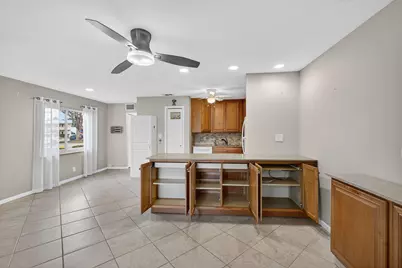 221 Coventry J, West Palm Beach, FL 33417 - Photo 8