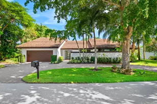 3527 Pine Lake Ct, Delray Beach, FL 33445 - Photo 2