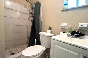 3999 NW 36th St, Lauderdale Lakes, FL 33309 - Photo 12