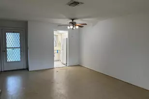 2751 Ashley Dr E, West Palm Beach, FL 33415 - Photo 4