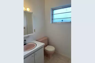 2751 Ashley Drive E #D, West Palm Beach, FL 33415 - Photo 8