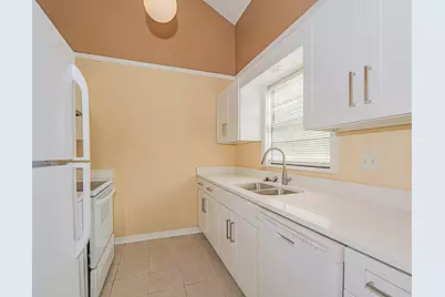 1520 39th Avenue, Vero Beach, FL 32960 - Photo 14