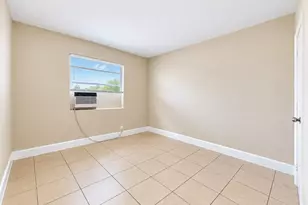 1010 9th St, West Palm Beach, FL 33401 - Photo 4