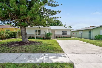 1025 W 7th Street, Riviera Beach, FL 33404 - Photo 1