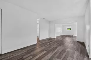 1025 W 7th St, Riviera Beach, FL 33404 - Photo 4