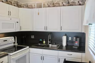 2440 Lake Osborne Dr, Lake Worth Beach, FL 33461 - Photo 16