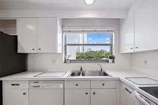 818 SE 4th St, Fort Lauderdale, FL 33301 - Photo 16