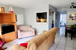 18 Markham A, Deerfield Beach, FL 33442 - Photo 6