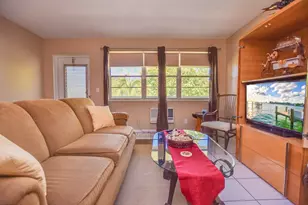 18 Markham A, Deerfield Beach, FL 33442 - Photo 12