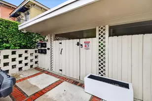 1123 NE 14th Ave, Fort Lauderdale, FL 33304 - Photo 6