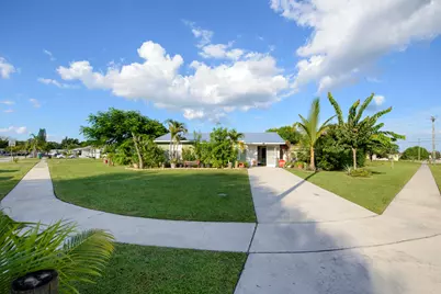 221 SW Calmoso Drive, Port Saint Lucie, FL 34983 - Photo 2