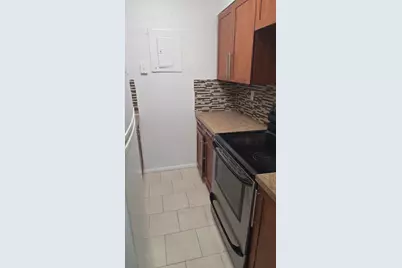 2175 NE 169th Street #102, North Miami Beach, FL 33162 - Photo 2
