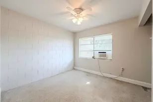 703 N 25th St, Fort Pierce, FL 34947 - Photo 14
