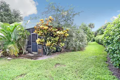 7705 Forest Green Lane, Boynton Beach, FL 33436 - Photo 18