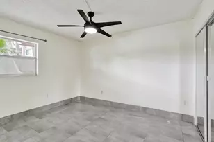 8301 Sands Point Blvd, Tamarac, FL 33321 - Photo 12