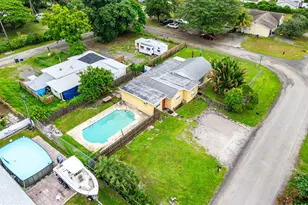 4329 Whispering Pines Rd, West Palm Beach, FL 33406 - Photo 56