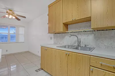 122 Stratford I, West Palm Beach, FL 33417 - Photo 12