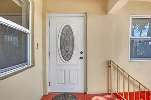122 Stratford I, West Palm Beach, FL 33417 - Photo 2