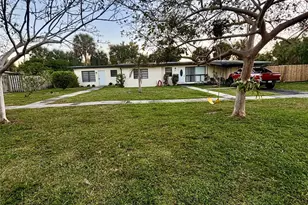 4380 SW 11th St, Plantation, FL 33317 - Photo 2