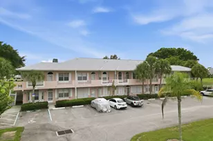 18081 SE Country Club Dr, Jupiter, FL 33469 - Photo 4