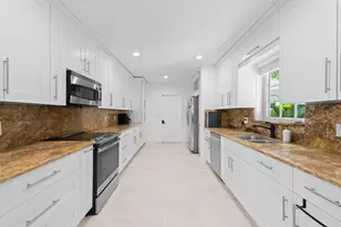 1311 Pierce St, Hollywood, FL 33019 - Photo 10